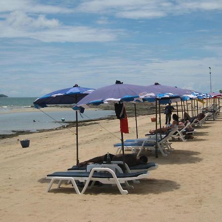 Baan Talay Hotel Pattaya Luaran gambar